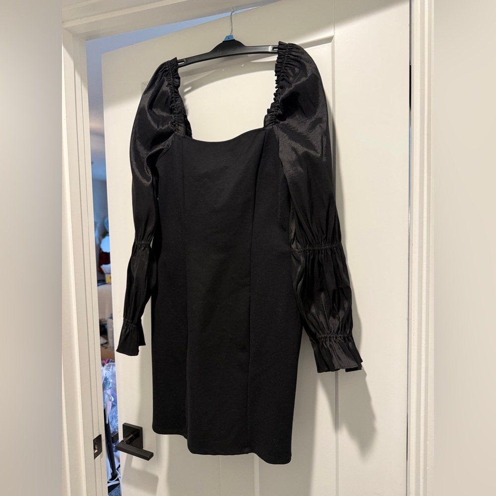Elegant Black Long Sleeve Dress
